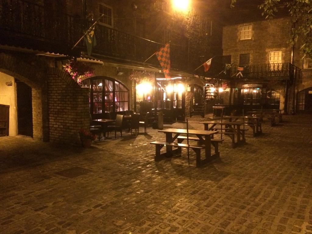 The Lodge Ballina Bagian luar foto